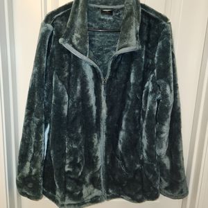 Fuzzy green jacket xl